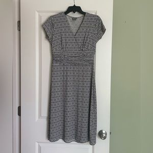 Black and White Ann Taylor Cap Sleeve Dress